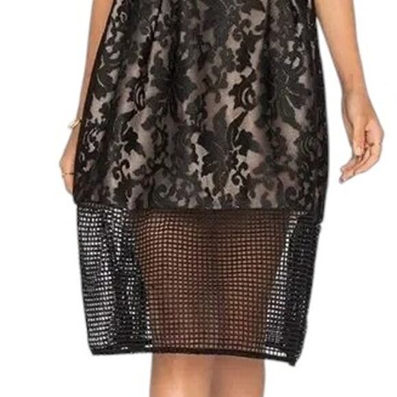 NWT Elliatt Velosity Lace  Formal Cut Out Black Dress Size Small - Picture 5 of 12